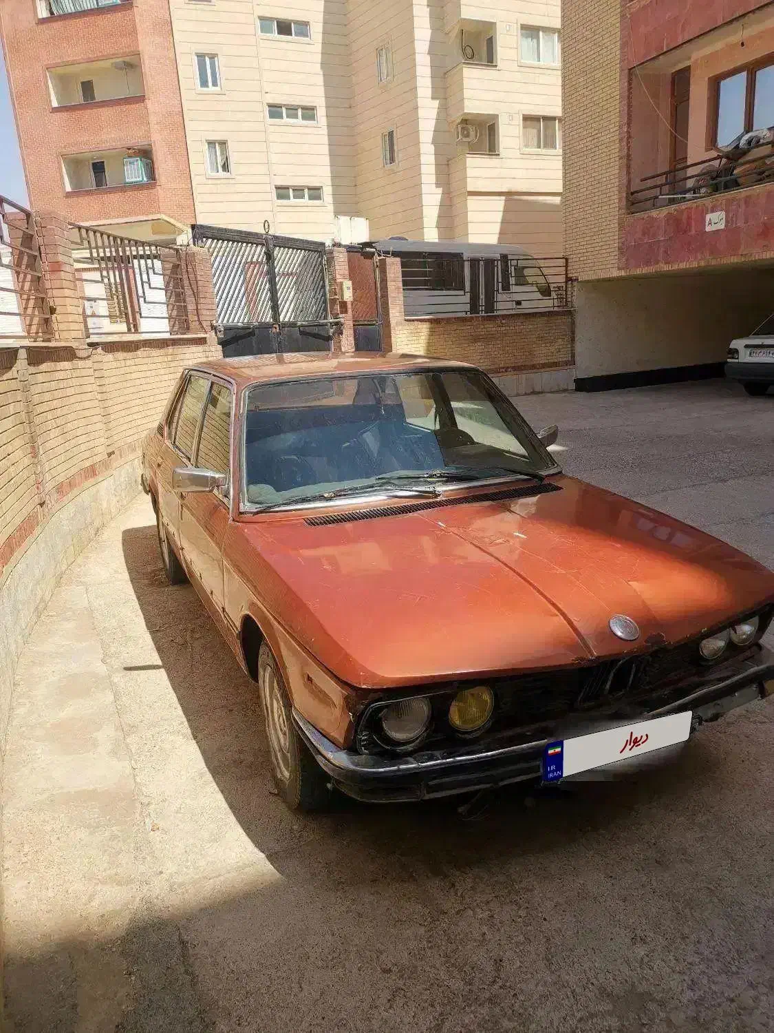 بی ام و 518 نقد و اقساط (BMW518)|خودرو کلاسیک|شیراز, شهرک گلستان|دیوار