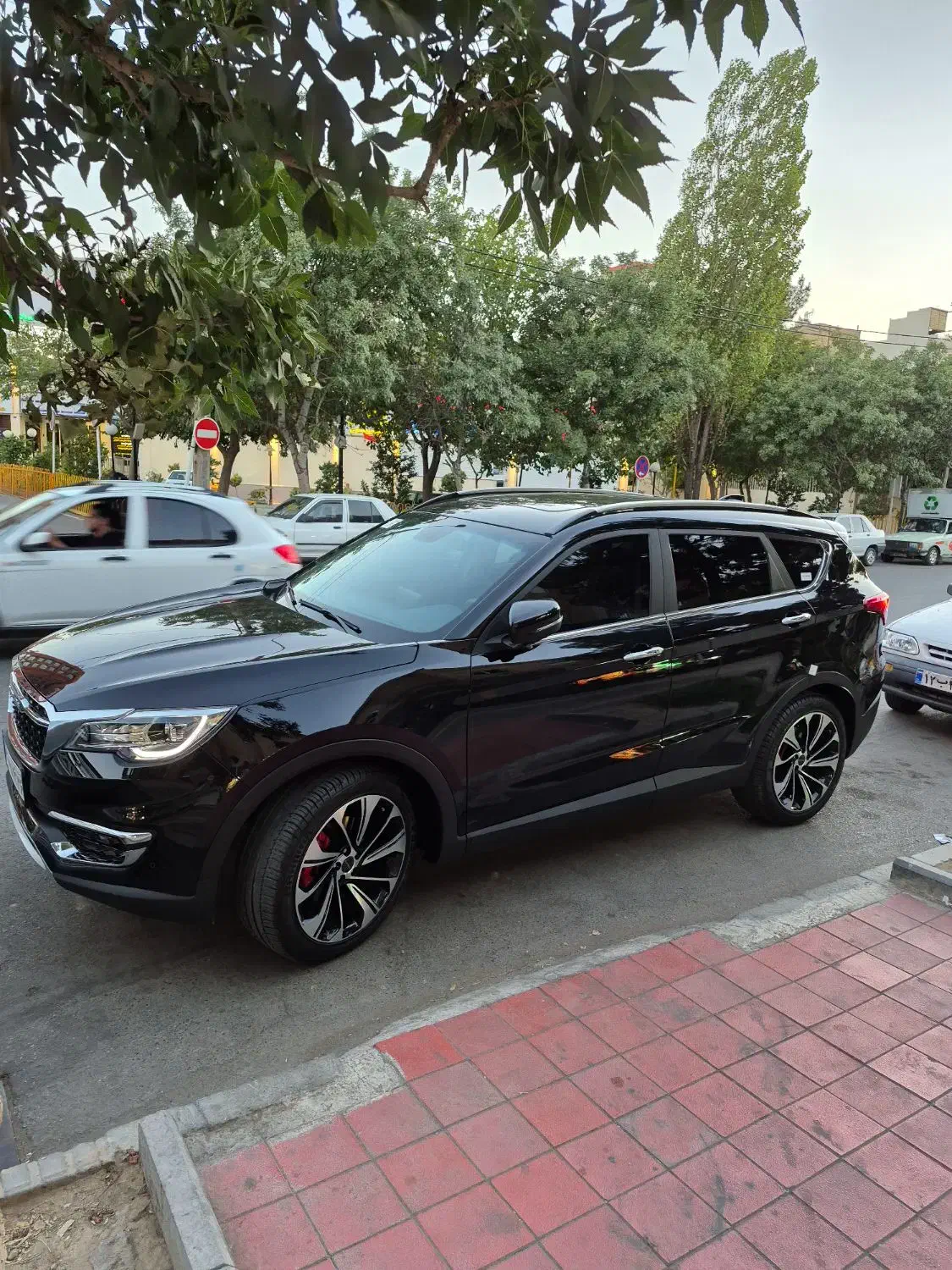 فیدیلیتی۱۴۰۳|خودرو سواری و وانت|مشهد, عنصری|دیوار