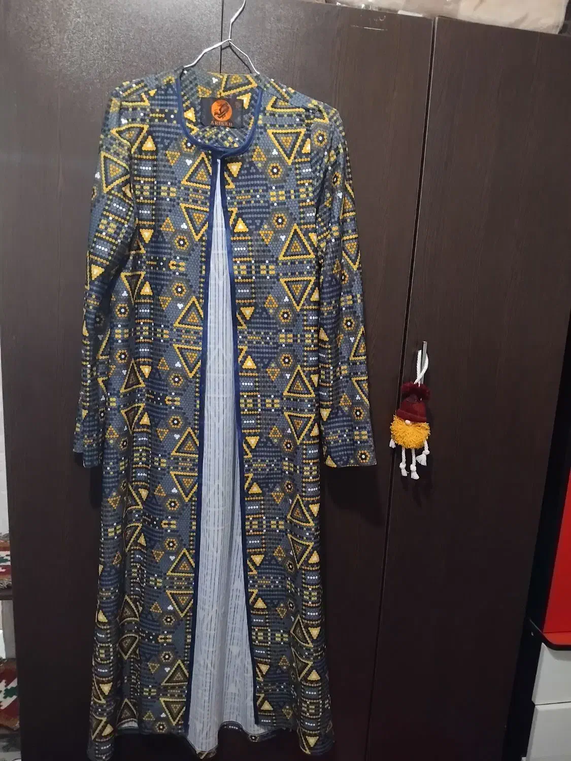 لباس و چیزای دیگه|لباس|آرادان, |دیوار