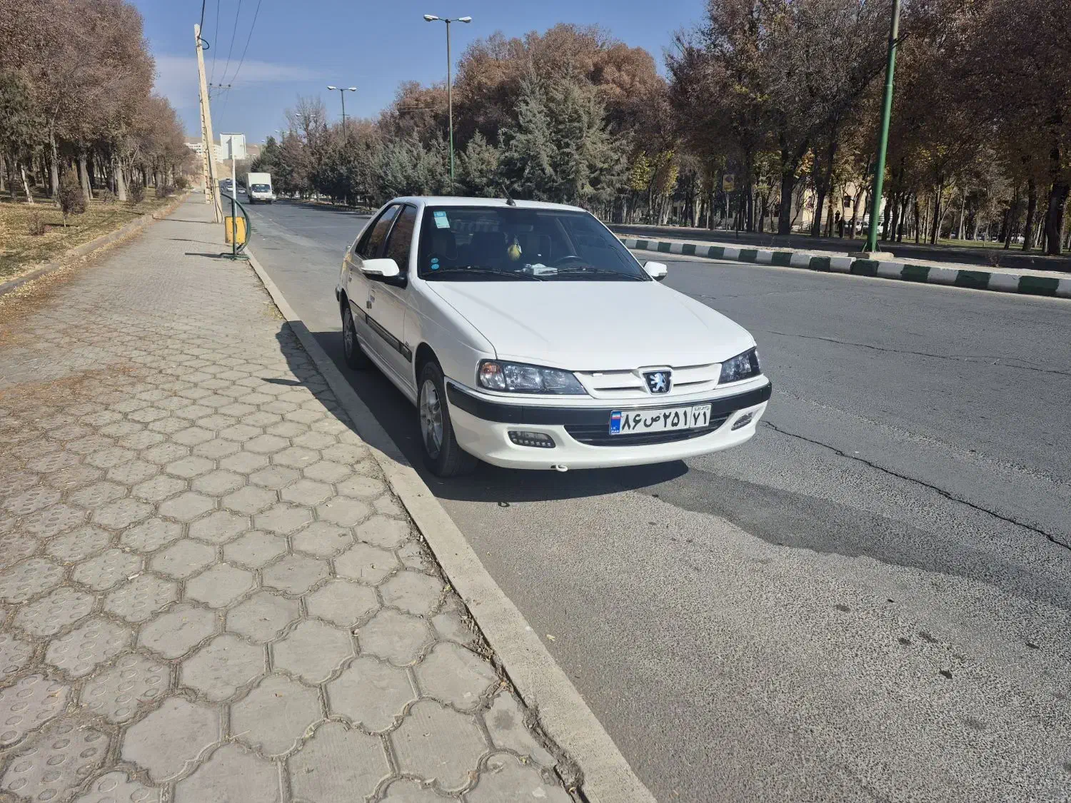 پژو پارس سفارشی|خودرو سواری و وانت|شهرکرد, |دیوار