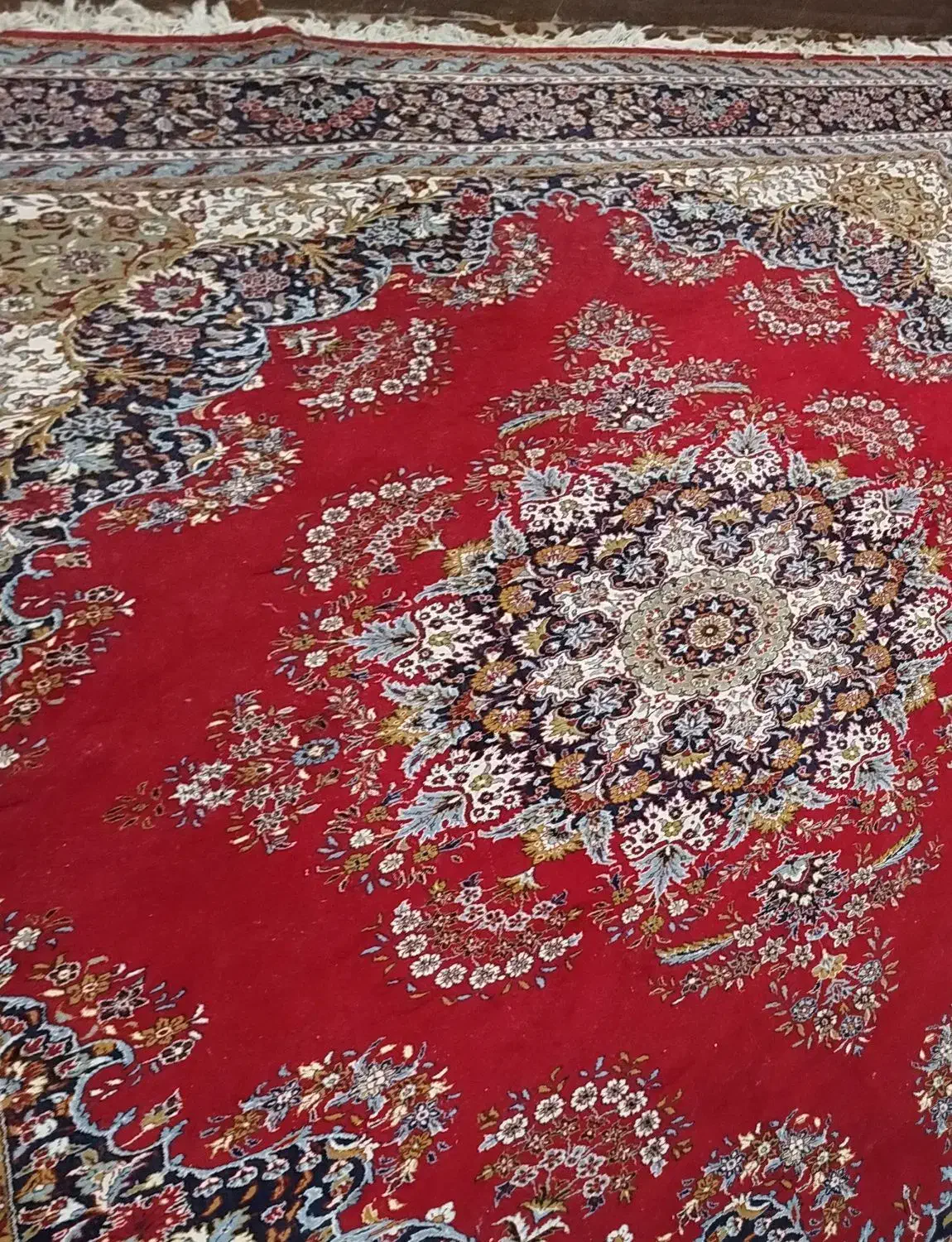 قالی بسیار تمیز دست بافت ۱۲ متری بدون پارگی|فرش|اهواز, اسلام آباد غربی|دیوار