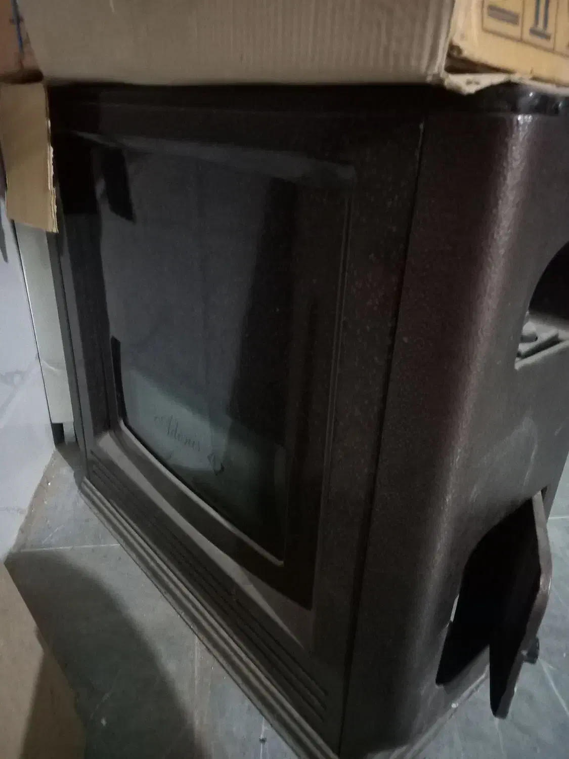 بخاری گازی بزرگ آدنیس مشهد|بخاری، هیتر، شومینه|میانه, |دیوار