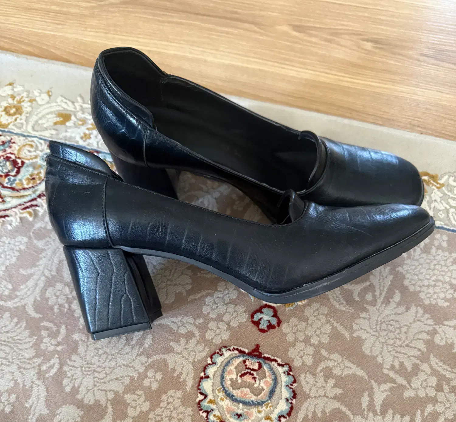 کفش سایز ۴۱ پاشنه بلند|کیف، کفش، کمربند|ماکو, |دیوار