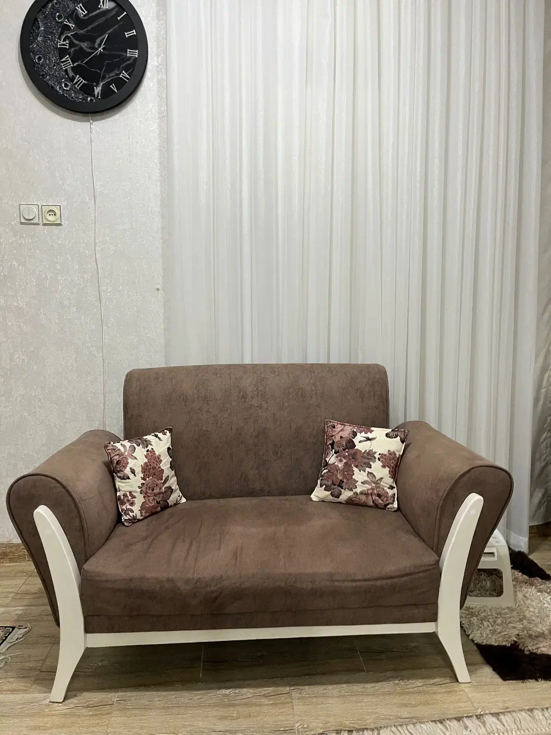 مبل|مبلمان خانگی و میز عسلی|صومعه‌سرا, |دیوار