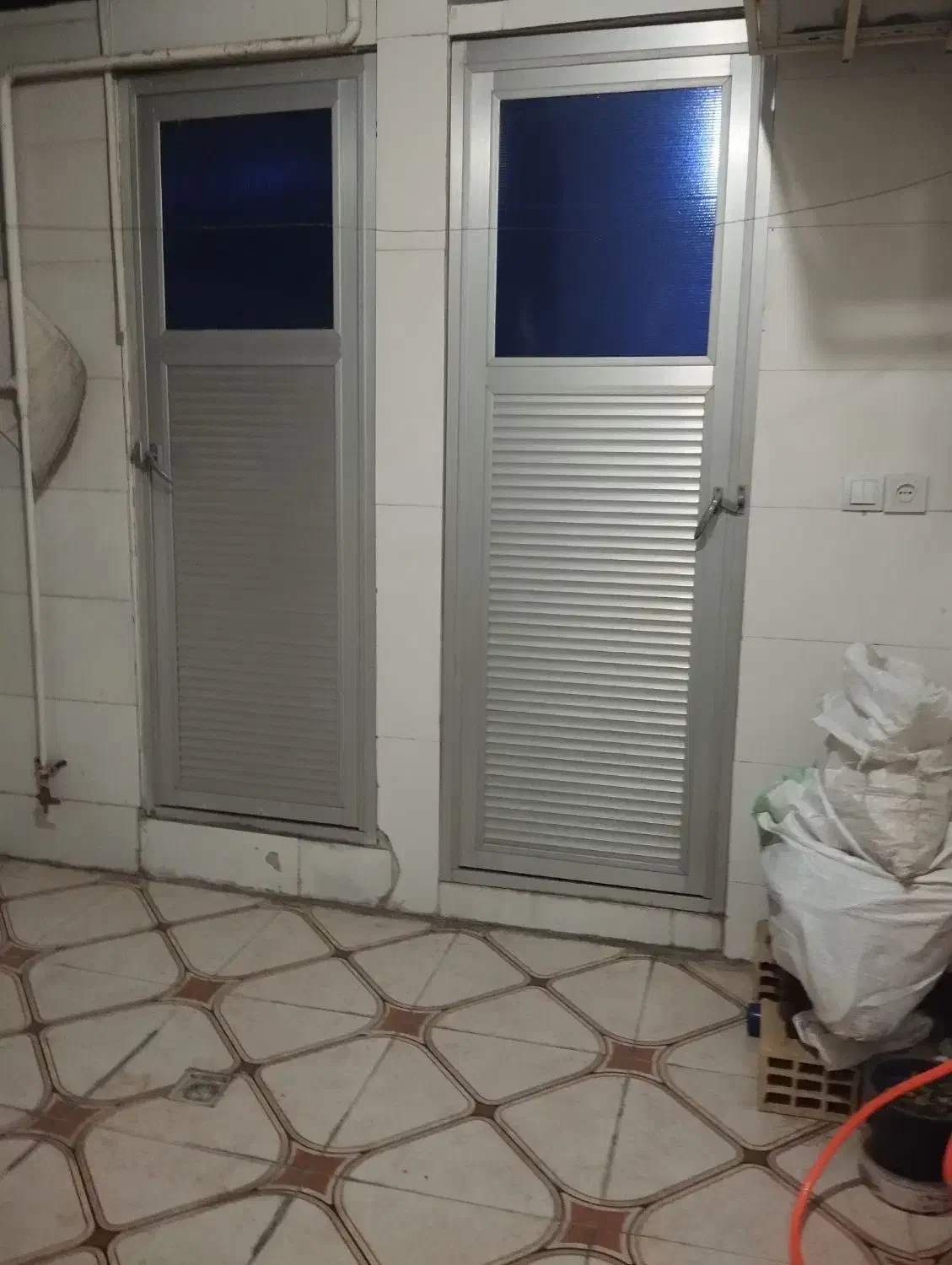 رهن کامل خانه طبقه بالا ۸۵ متری ۱ خوابه|اجارهٔ خانه و ویلا|اهواز, منبع اب|دیوار