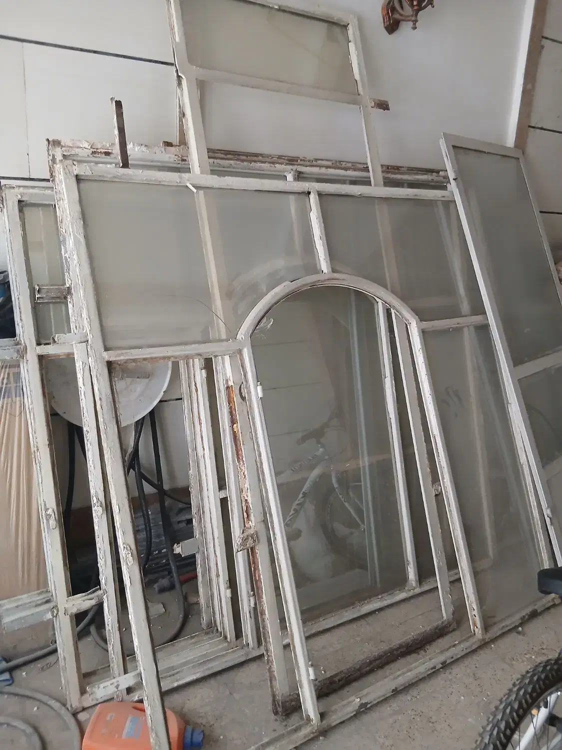 پنجره اهنی|مصالح و تجهیزات ساختمان|مشهد, شهید جنگی|دیوار