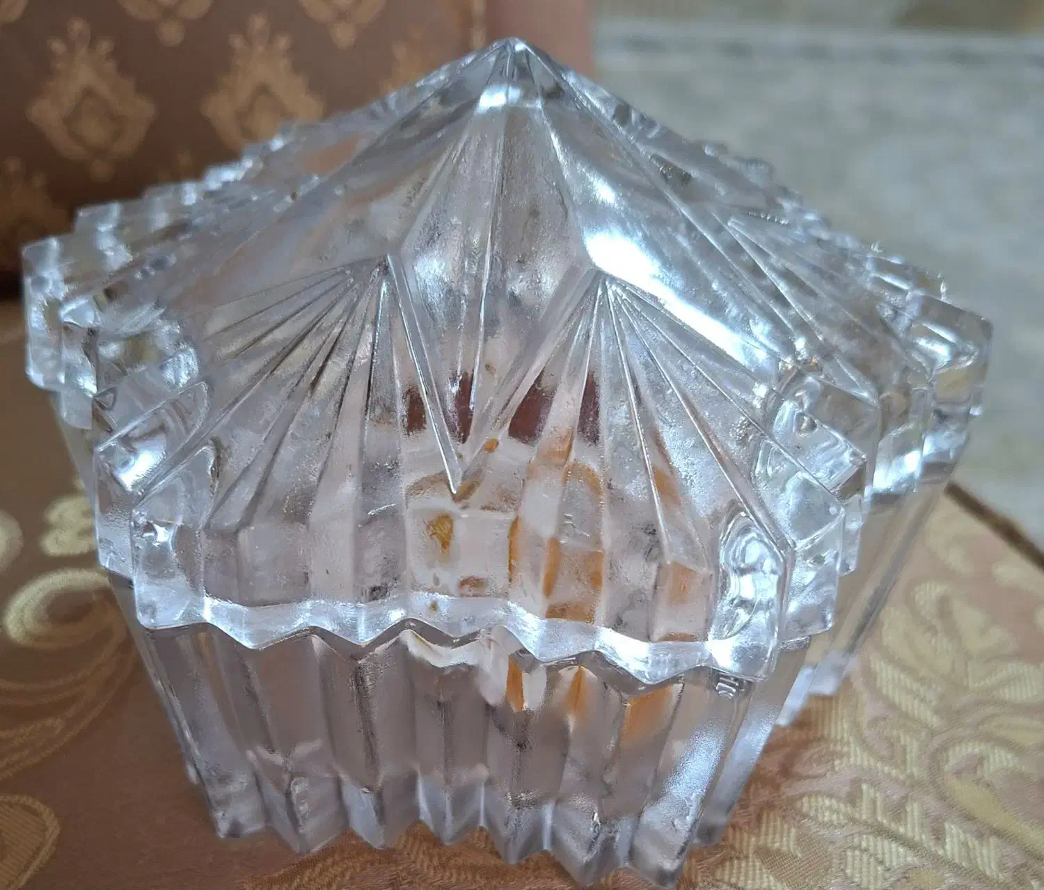 اجناس و وسایل با کیفیت|ظروف سرو و پذیرایی|ساوه, |دیوار