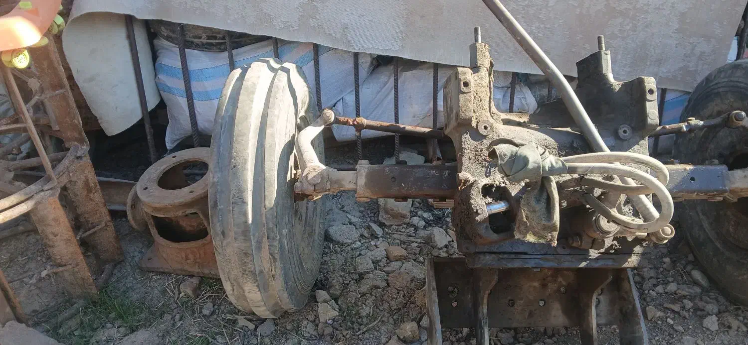 جلوبندی تراکتور|ماشینآلات صنعتی|سرخنکلاته, |دیوار