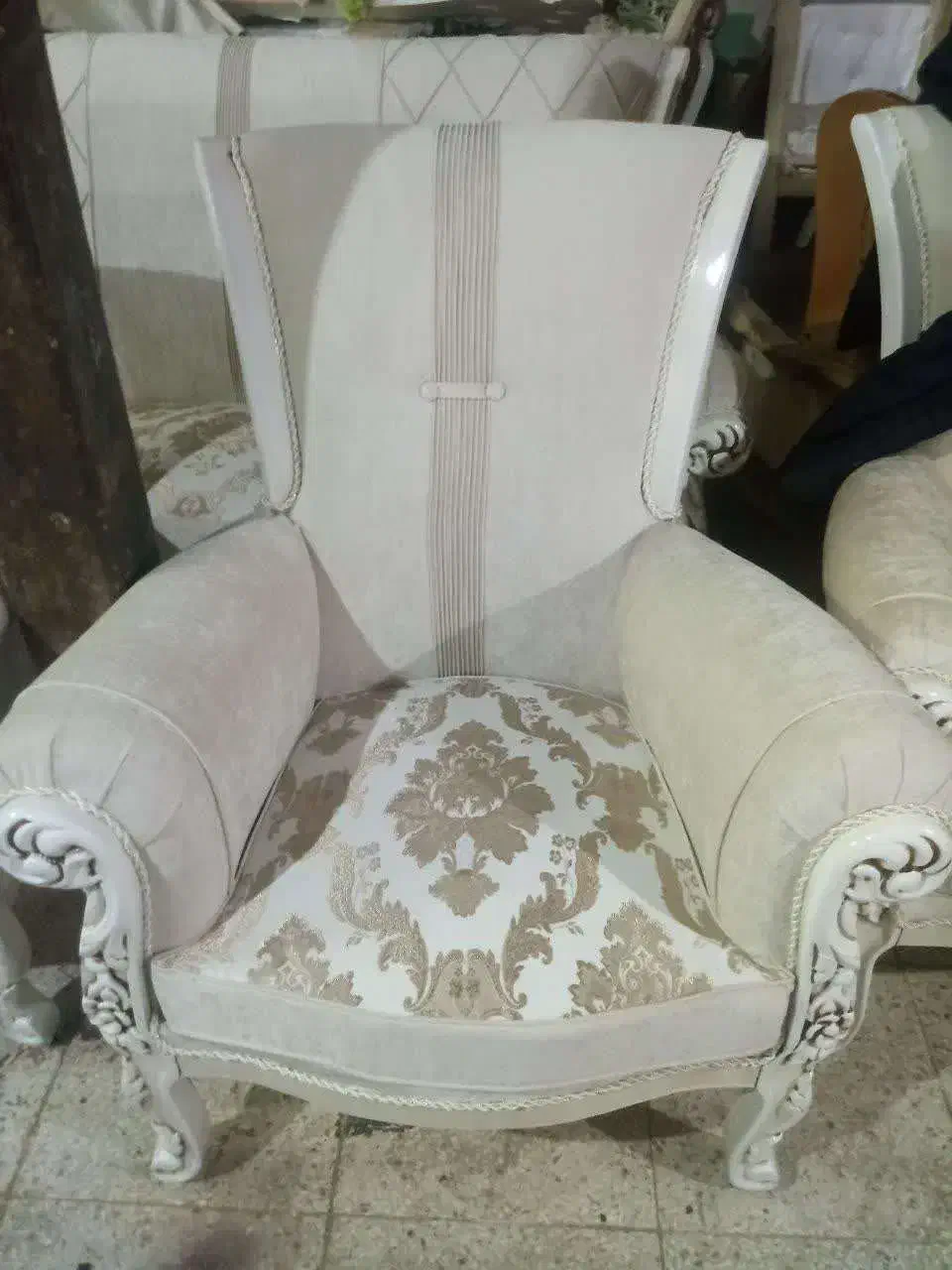 تعمیر انواع مبلمان نقد واقساط|خدمات پیشه و مهارت|اصفهان, رهنان|دیوار