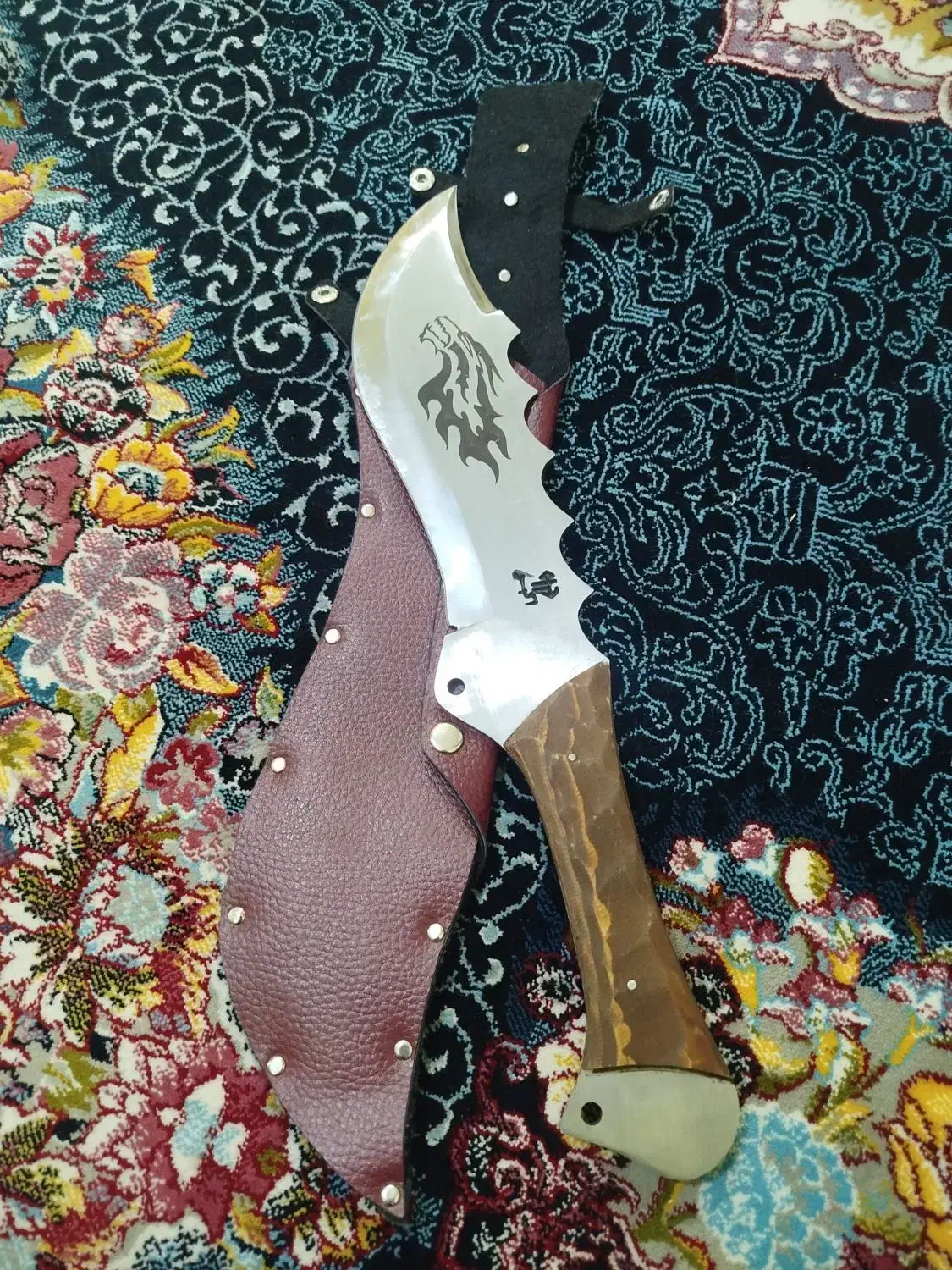 چاقو بامبوزن و شمشیر ورزشی|کلکسیون اشیاء عتیقه|قزوین, |دیوار