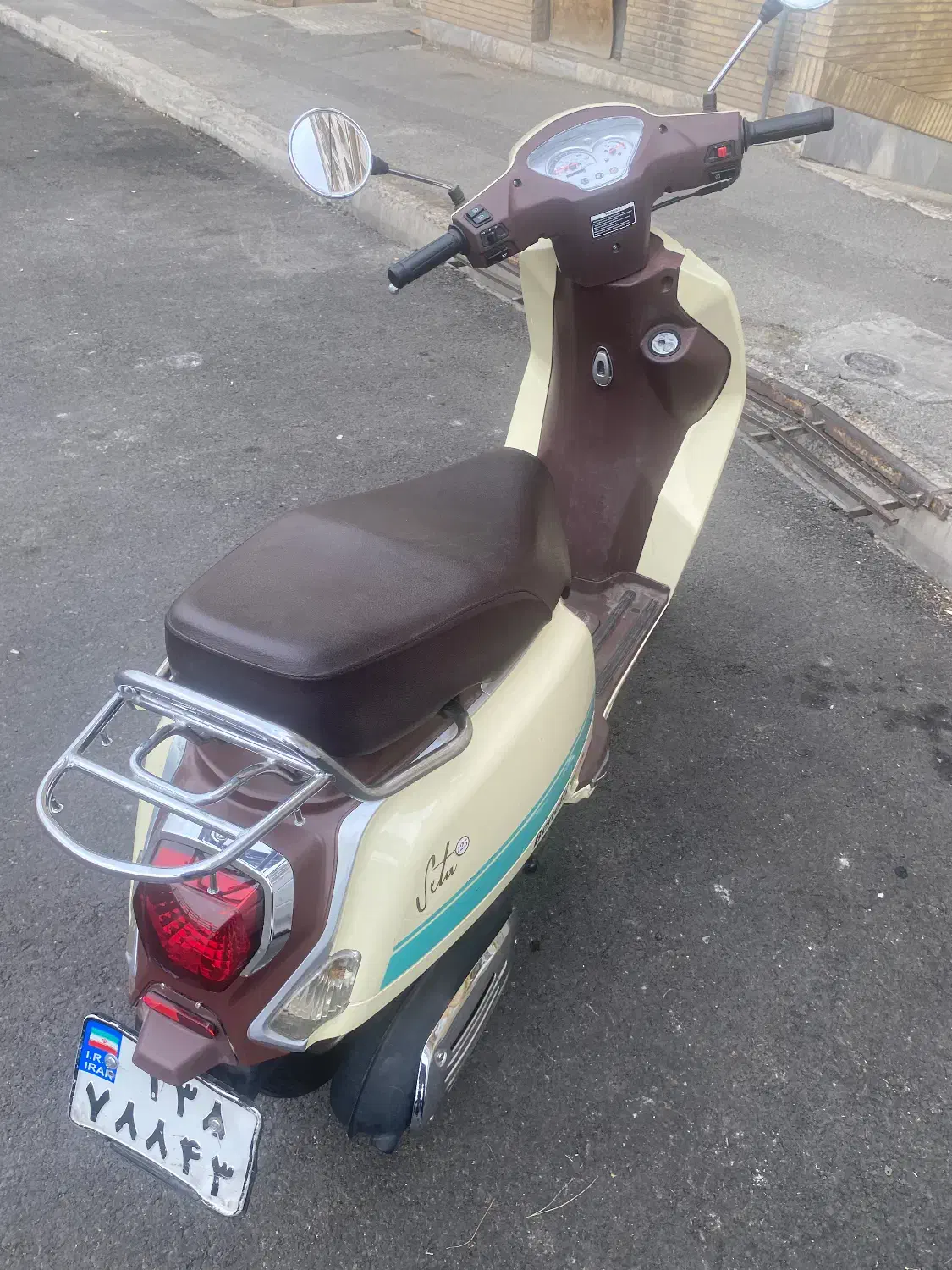 بنلی ستا رنگ نخودی|موتورسیکلت|تهران, جنت‌آباد مرکزی|دیوار