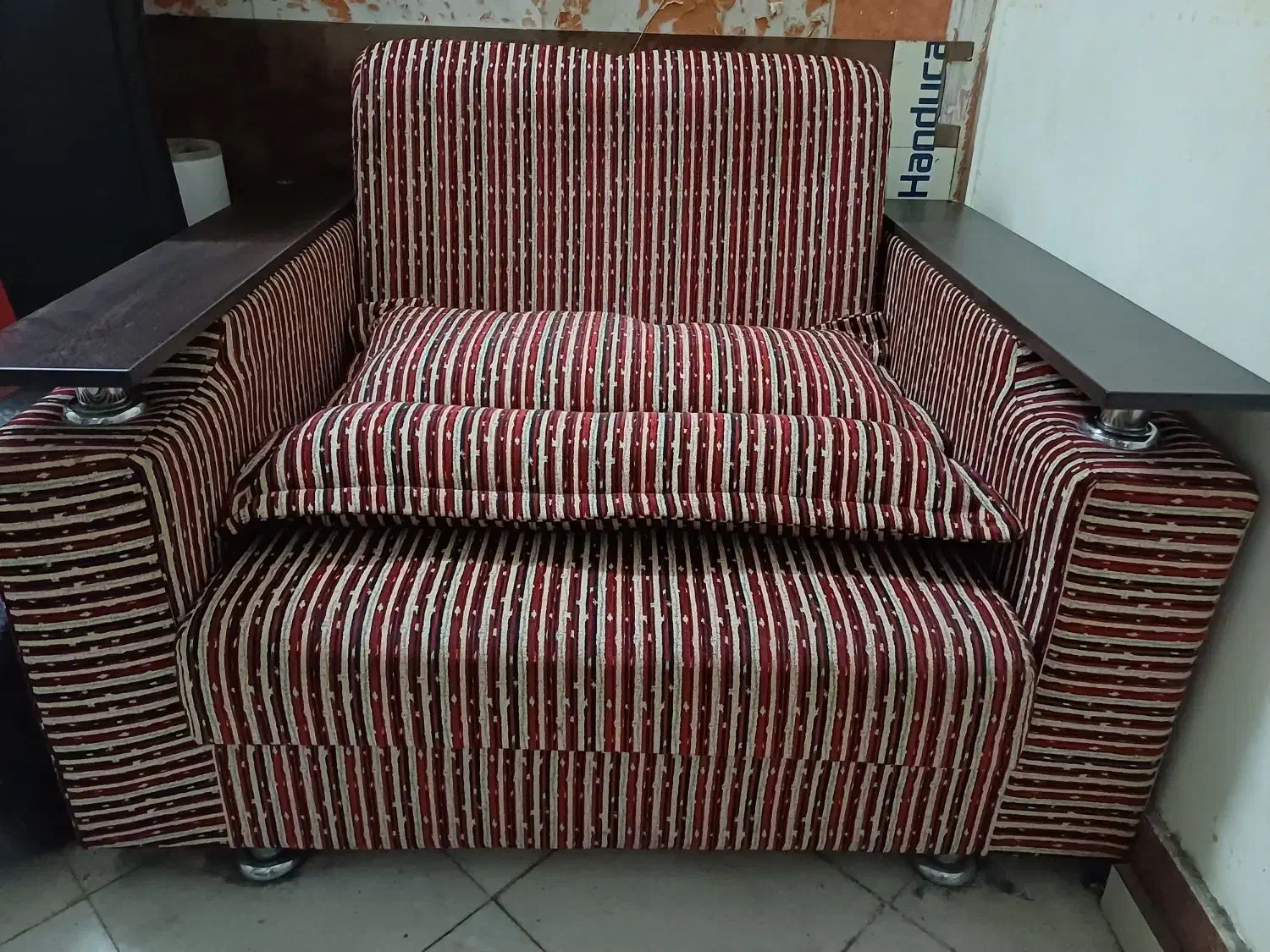 مبل تخت خواب شو 1 نفره|مبلمان خانگی و میز عسلی|ری, فیروزآبادی|دیوار