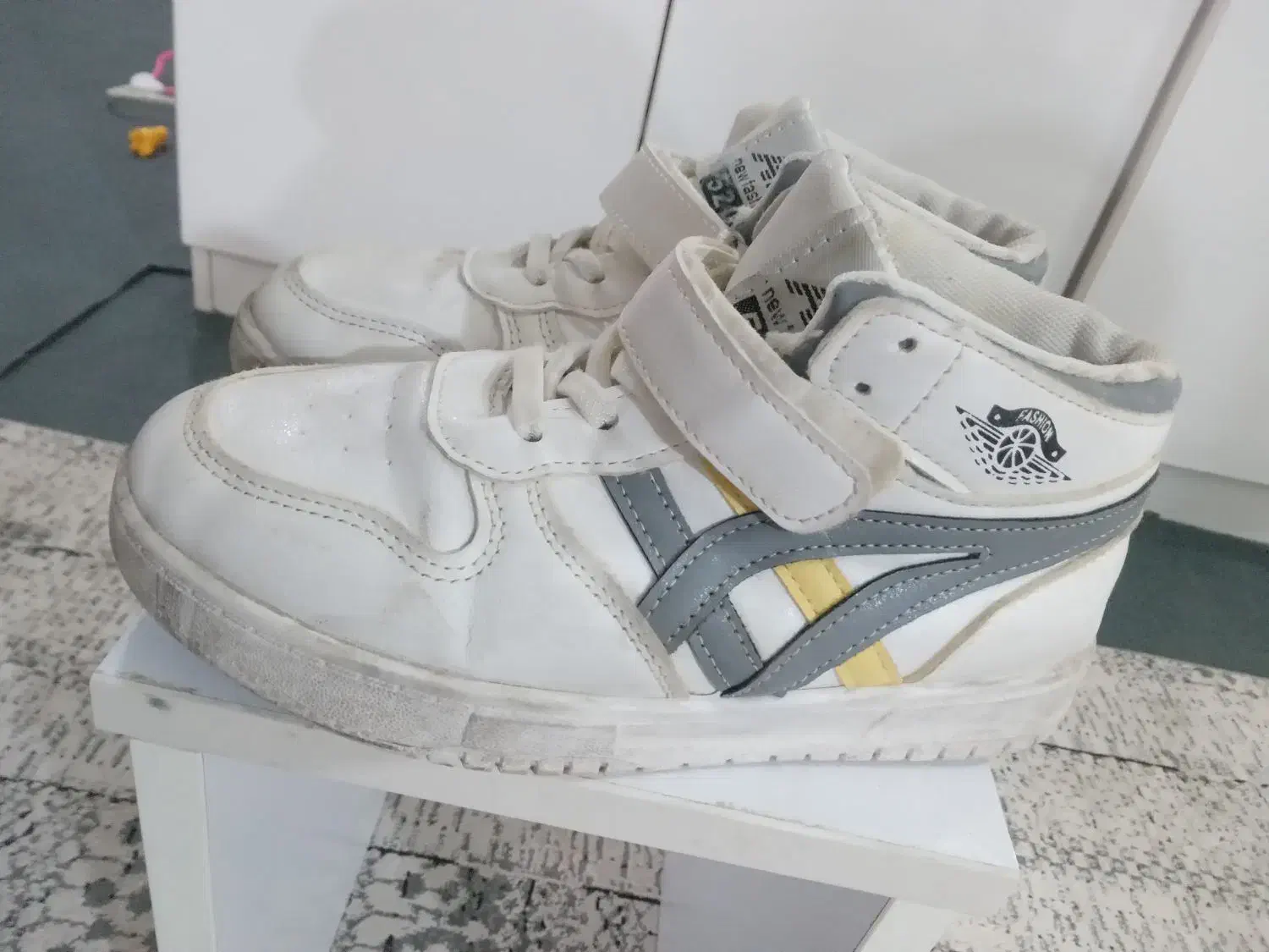 کتونی نیم بوت|کیف، کفش، کمربند|رباطکریم, شهرک درخشان|دیوار