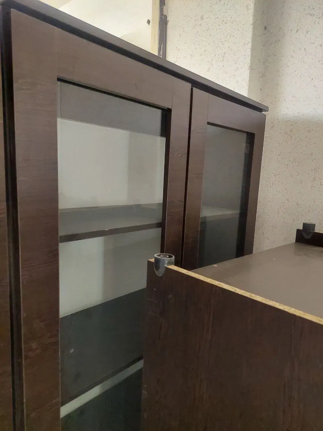 میز و کمد اداری شیک و نو و محکم|مبلمان اداری|قم, میرزائیه|دیوار