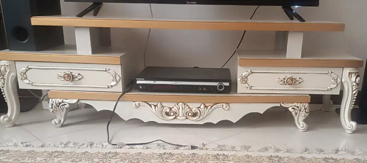 اینه کنسول با میز تلویزیون|بوفه، ویترین، کنسول|رباط‌کریم, رباط‌کریم|دیوار