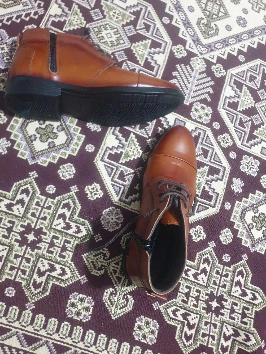 نیم بوت چرم نو سایز ۴۱|کیف، کفش، کمربند|رشت, منظریه|دیوار