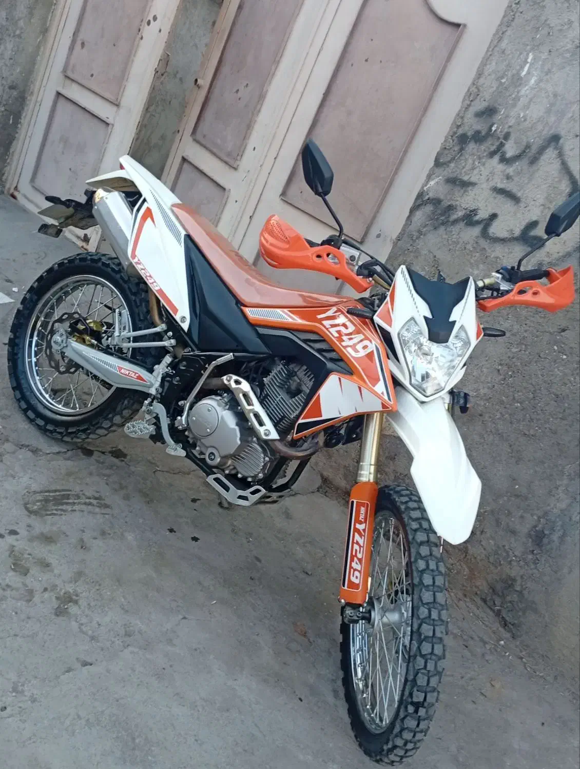 موتورسیکلت تریل ۲۵۰|موتورسیکلت|میانه, |دیوار