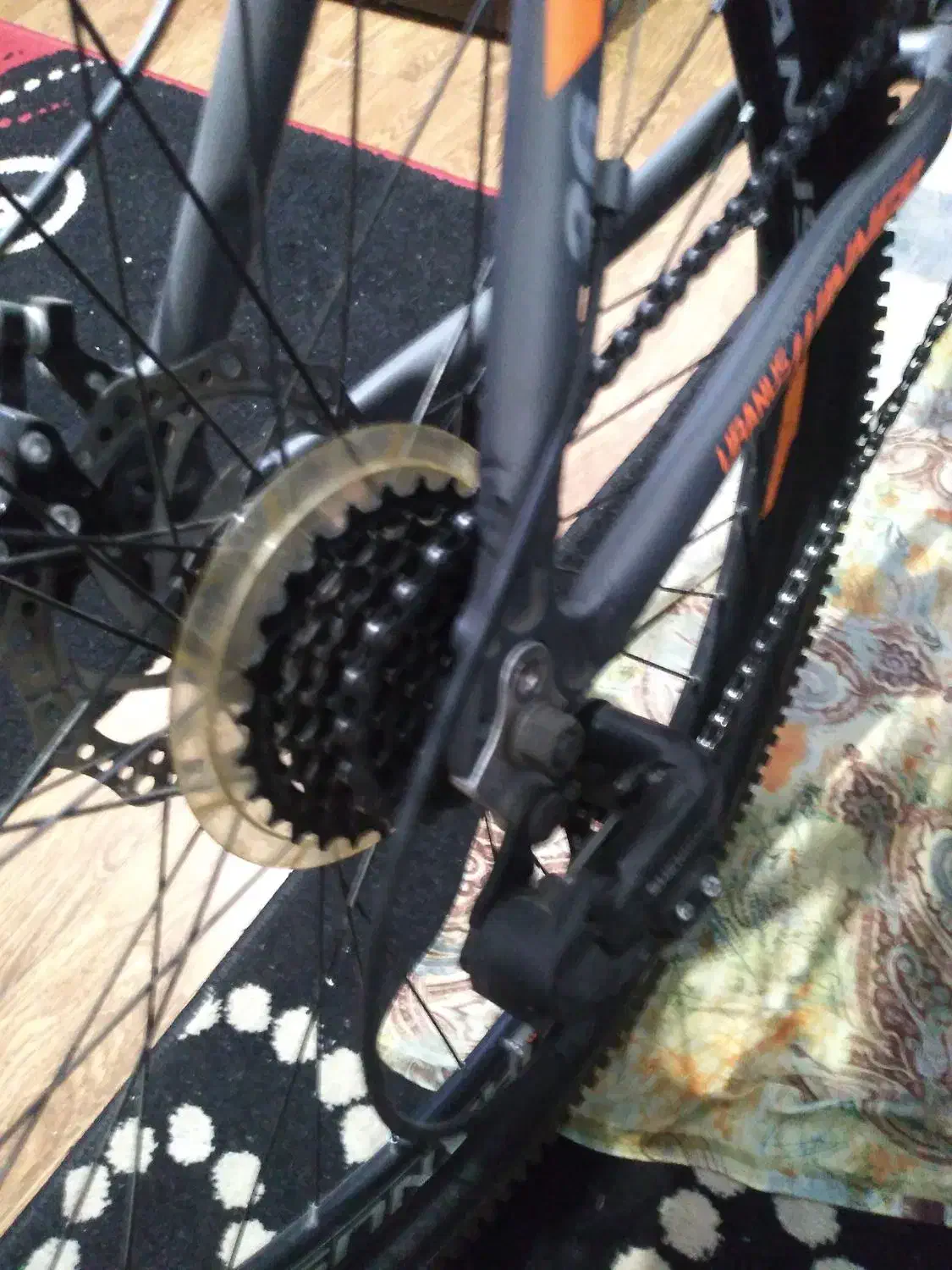 دوچرخه|دوچرخه، اسکیت، اسکوتر|رشت, جانبازان|دیوار