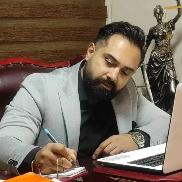 وکیل دادگستری کارشناس ارشد حقوق خصوصی در دعاوی|خدمات مالی، حسابداری، بیمه|تهران, سید خندان (جلفا)|دیوار