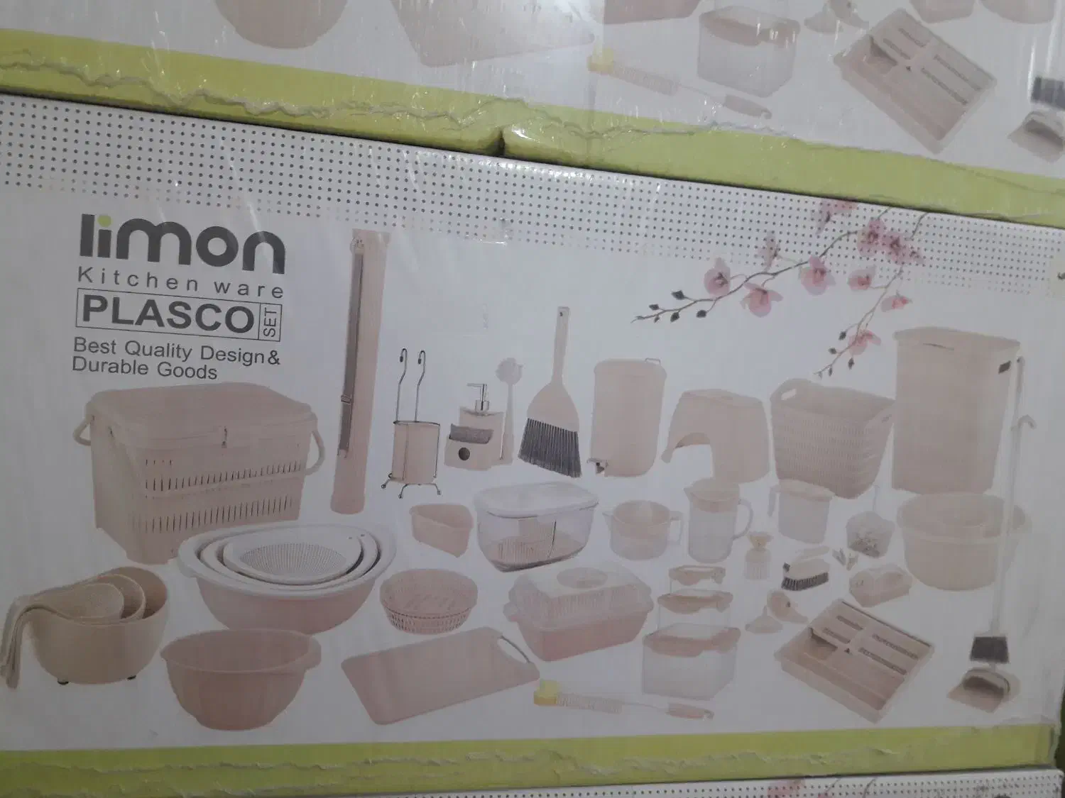 سرویس ۵۸ پارچه|ظروف نگهدارنده، پلاستیکی، یکبارمصرف|بیرجند, |دیوار