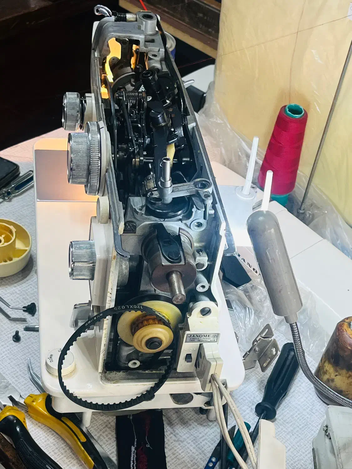 تعمیر و خرید وفروش انواع چرخ خیاطی صنعتی خانگی اتو|چرخ خیاطی و ریسندگی|تهران, امام حسین|دیوار