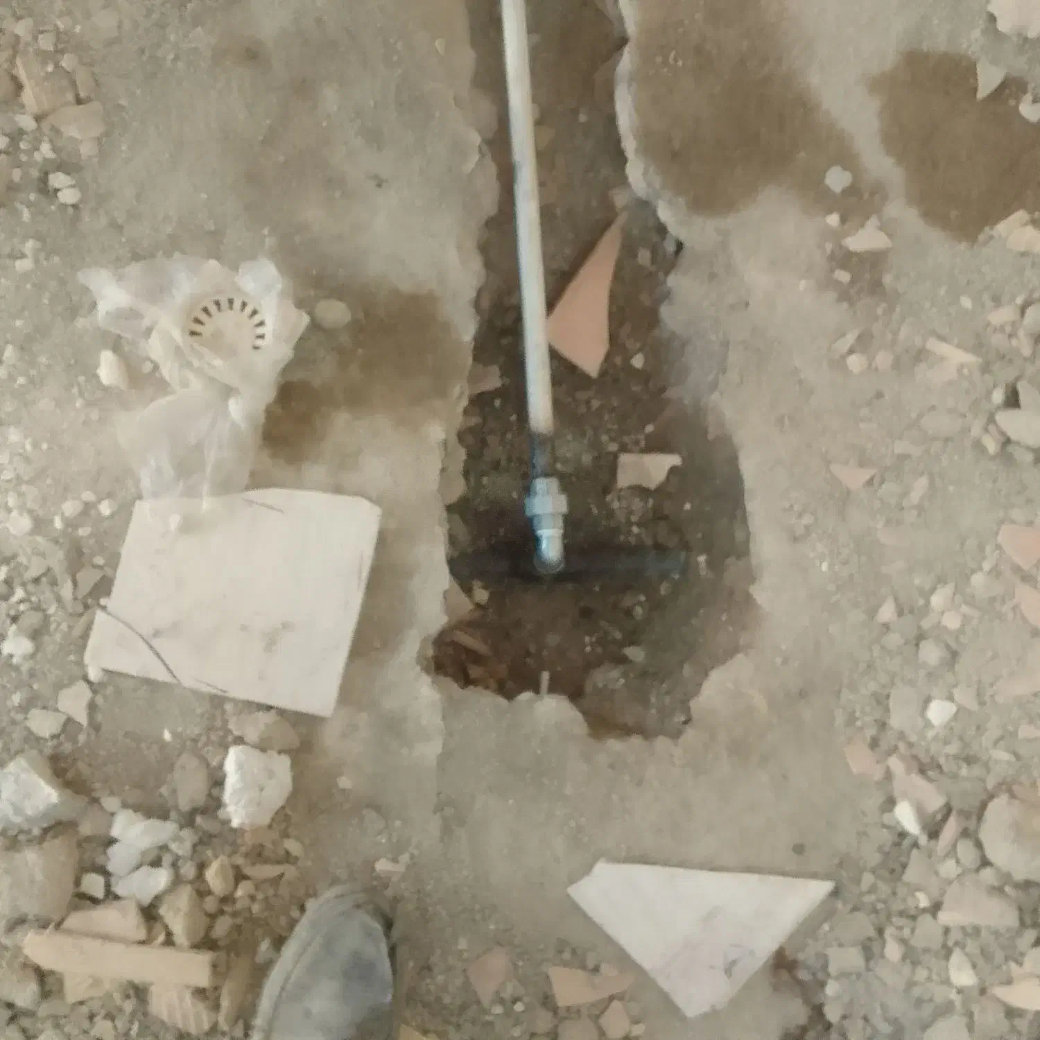 انجام بنا یی ایزوگامکاری سیمان کاری خرده تعمیر|خدمات پیشه و مهارت|تهران, تجریش|دیوار