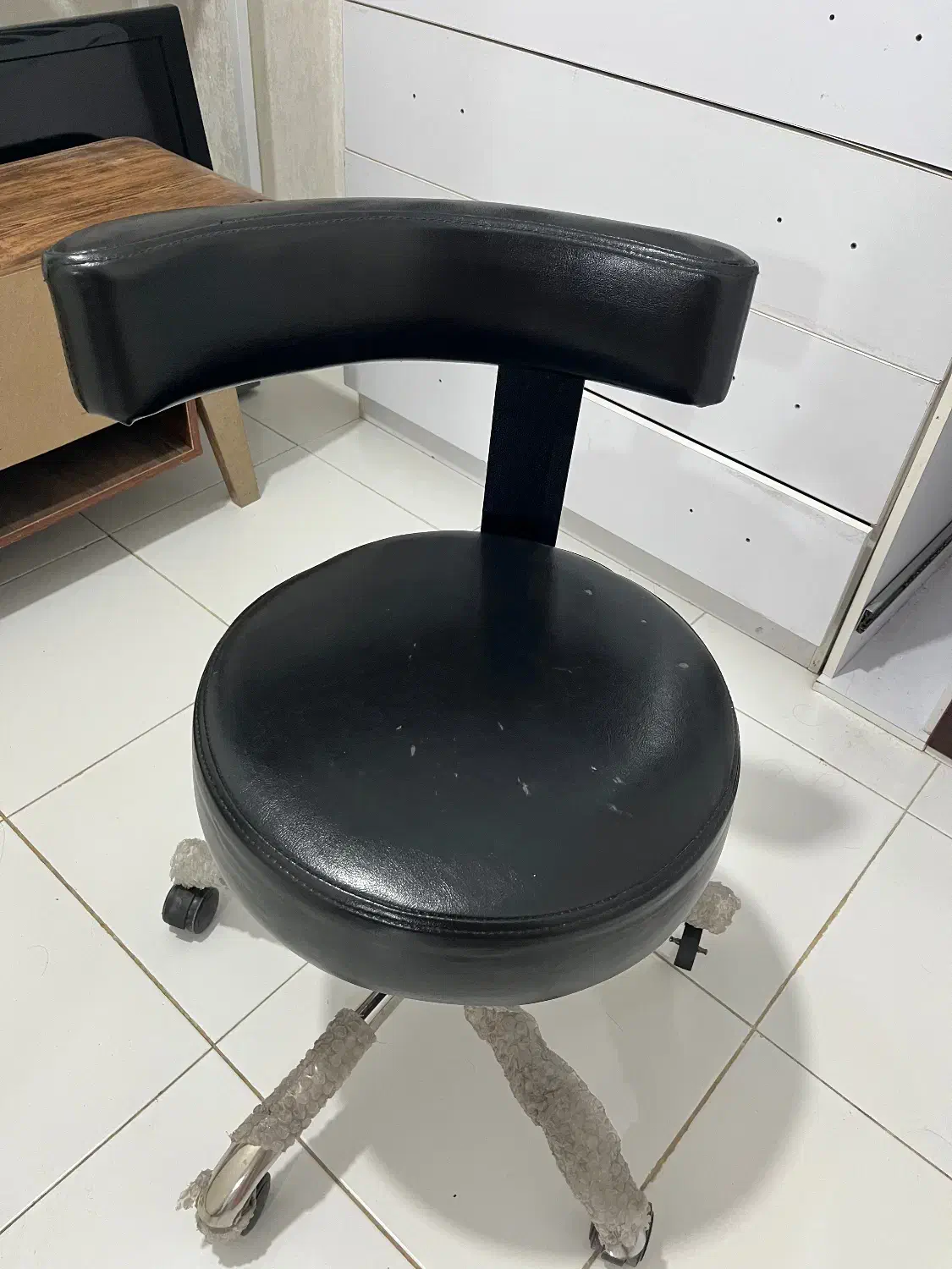 صندلی|دفتر کار|قدس, شهرقدس|دیوار