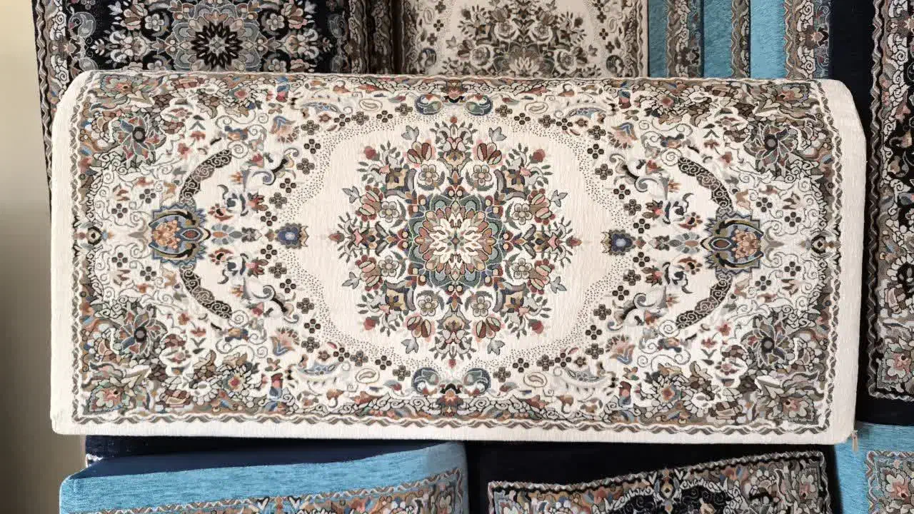 پشتی یونولیتی|پشتی|اصفهان, آزادان|دیوار