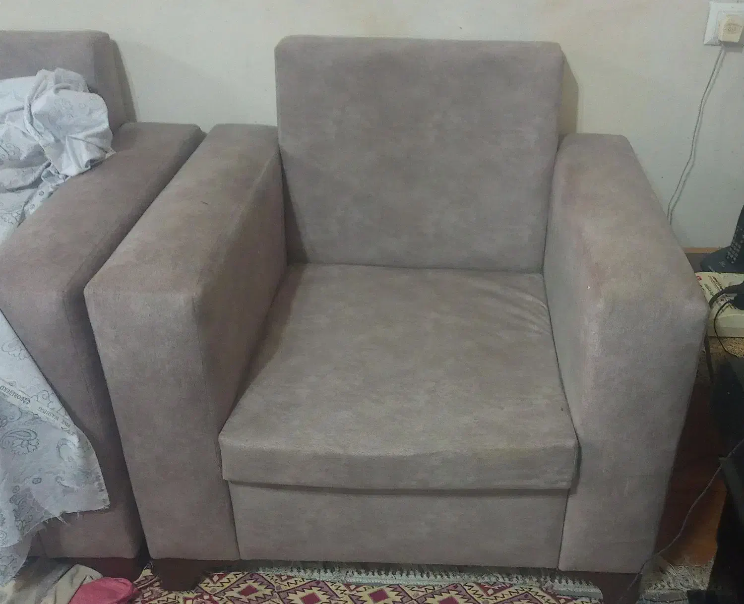 مبلمان هفت نفره مبل راحتی|مبلمان خانگی و میز عسلی|رشت, رودبارتان|دیوار