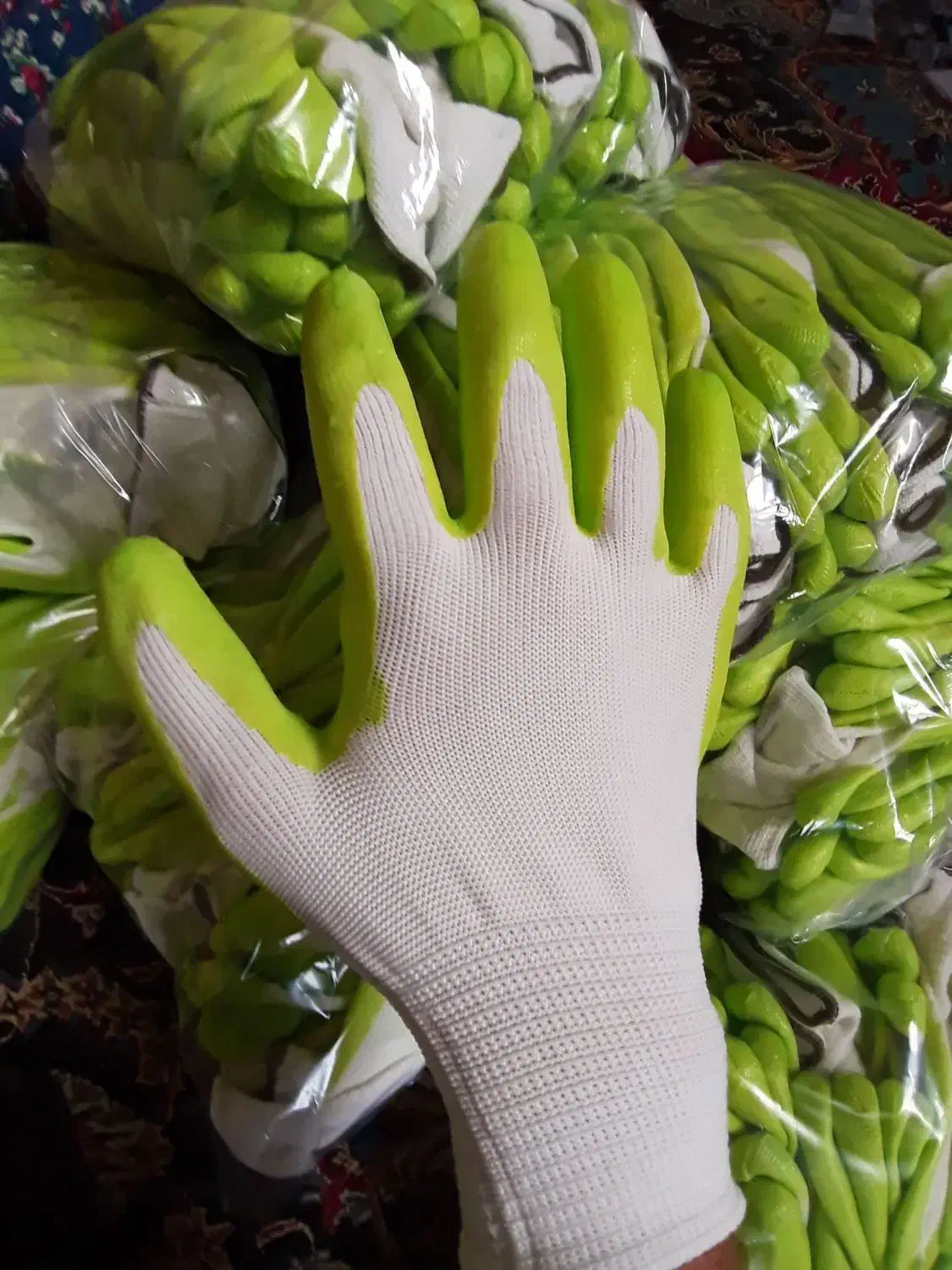 دستکش کار|لباس|زنجان, |دیوار