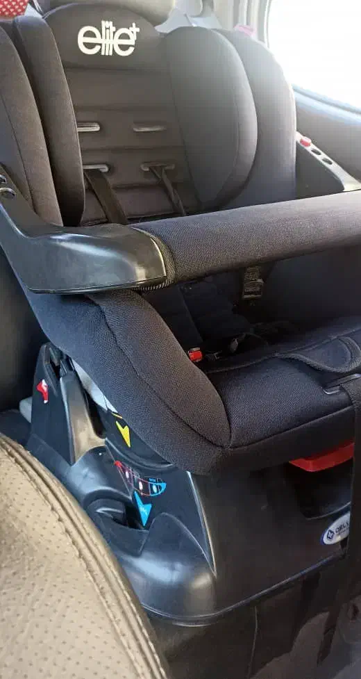 صندلی ماشین کودک در حد نو|کالسکه و لوازم جانبی|اندیشه, اندیشه فاز ۱|دیوار