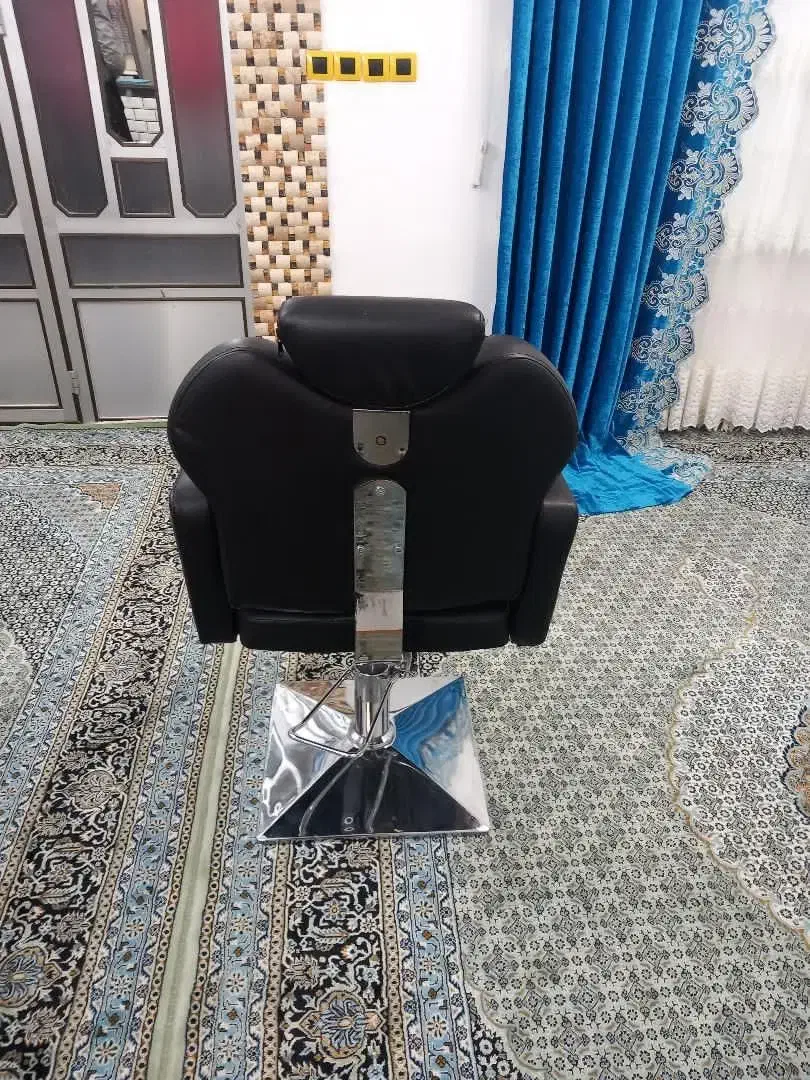 صندلی آرایشگاهی کلاسیک مردانه مدل گلایل|آرایشگاه و سالن‌های زیبایی|اسالم, |دیوار