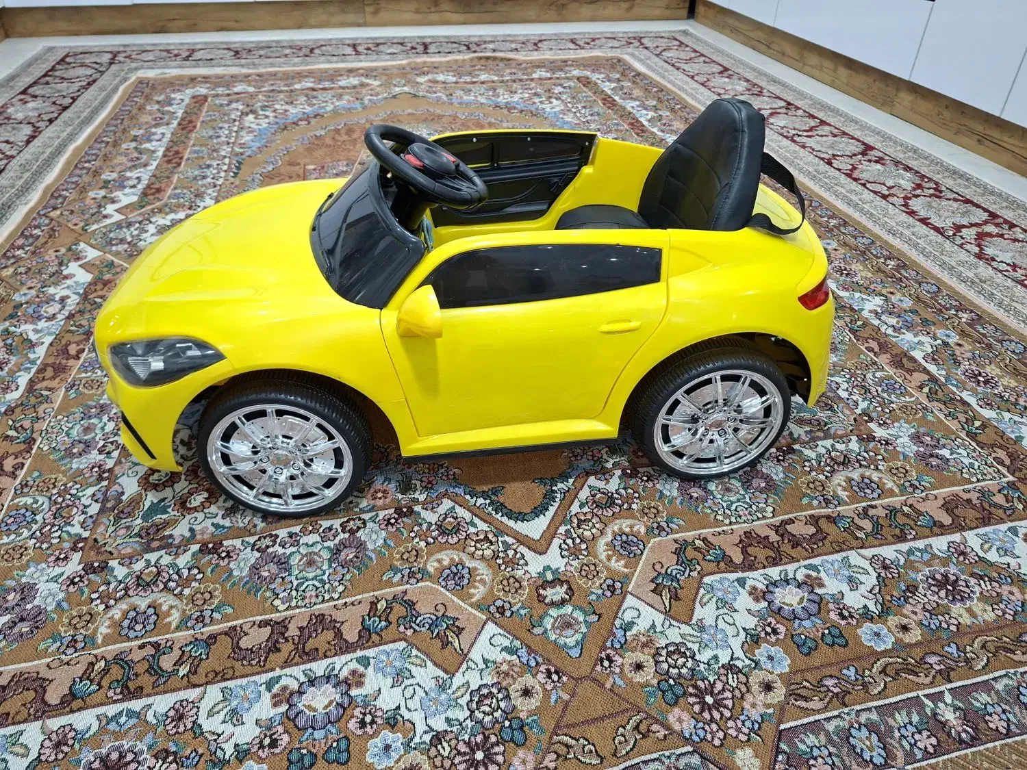 ماشین شارژی|اسباببازی بچه|چهاردانگه (تهران), |دیوار