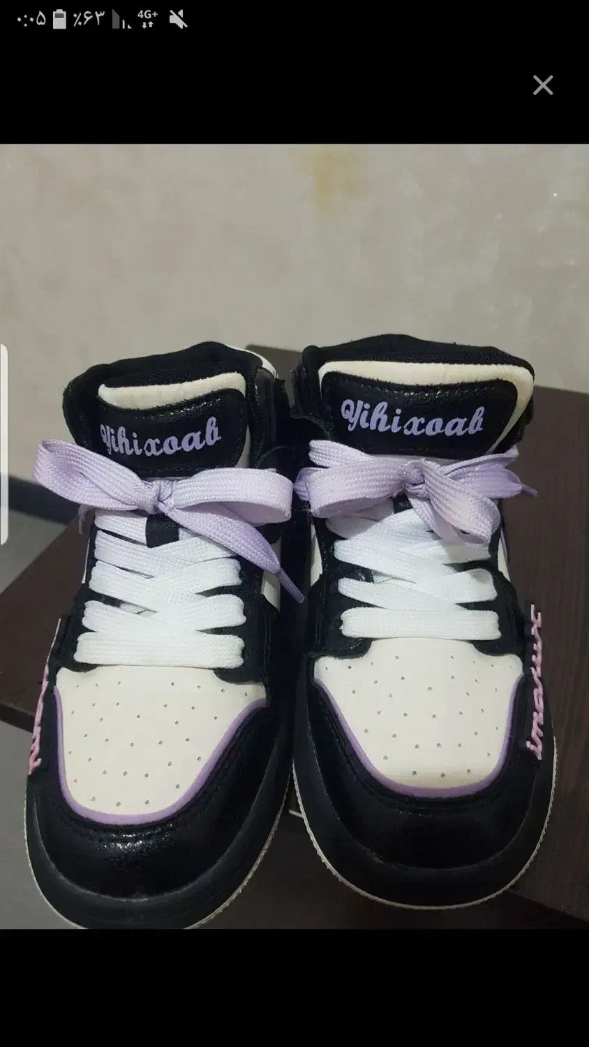 کفش کتونی خارجی دخترانه سایز ۳۱بسیار تمیز در حد نو|کفش و لباس بچه|باقرشهر, |دیوار