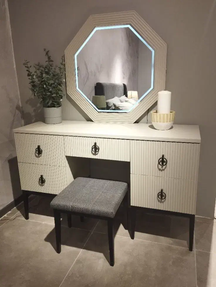 ساخت میزآرایش جاکفشی قفسه میزناخن سرویس خواب|جاکفشی، کمد، دراور|ارومیه, |دیوار