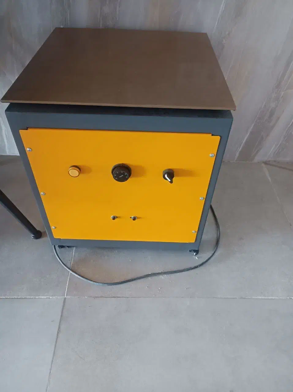 فروش دستگاه دستمال کاغذی دلسی|ماشینآلات صنعتی|آمل, |دیوار