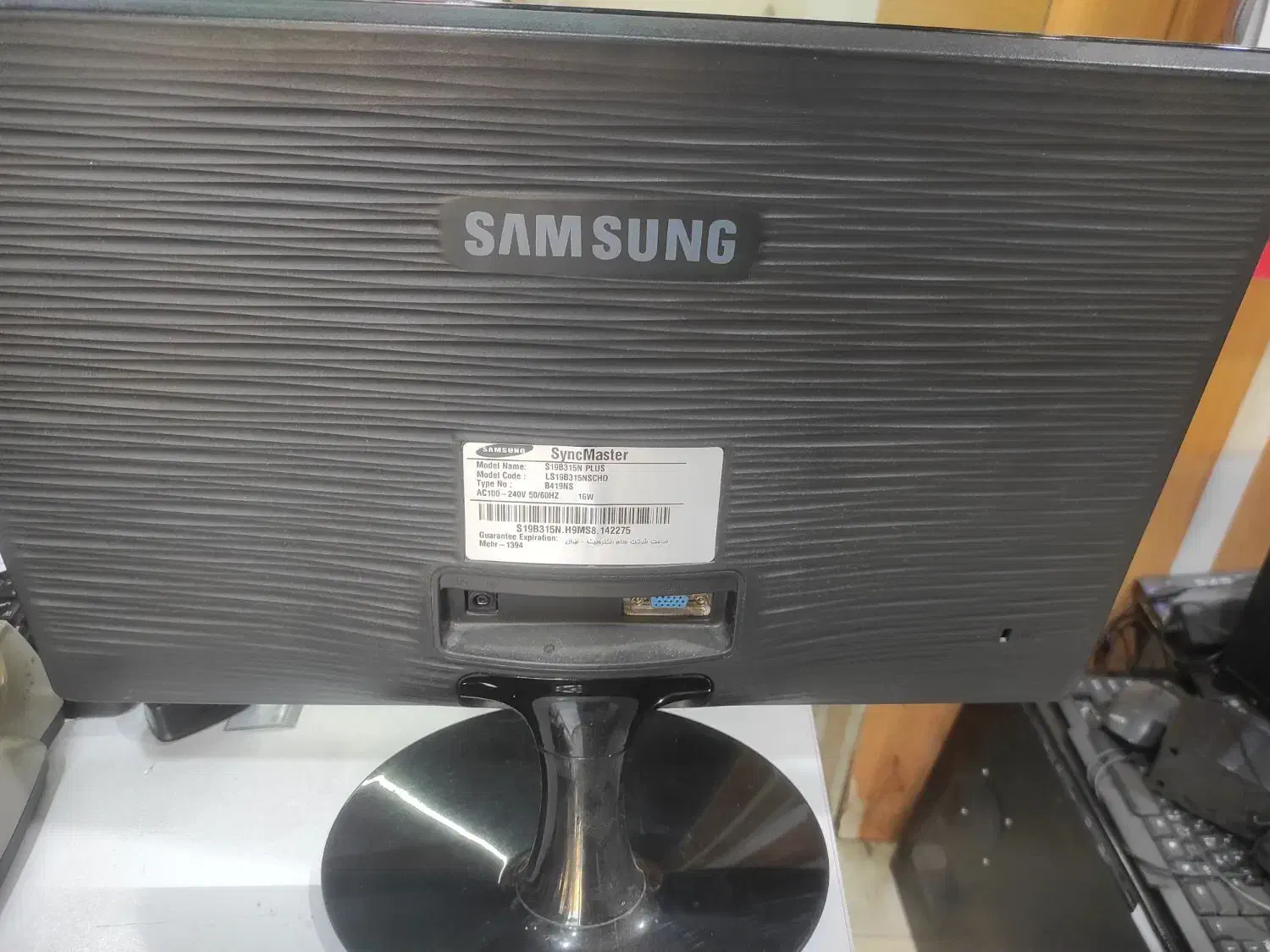 مانیتور ال ای دی سامسونگ 19|قطعات و لوازم جانبی رایانه|اصفهان, رکن الدوله شرقی|دیوار