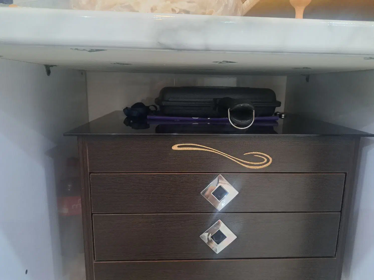 جاقاشقی چوبی پاییه دار درحدنو|ظروف سرو و پذیرایی|سنگر, |دیوار