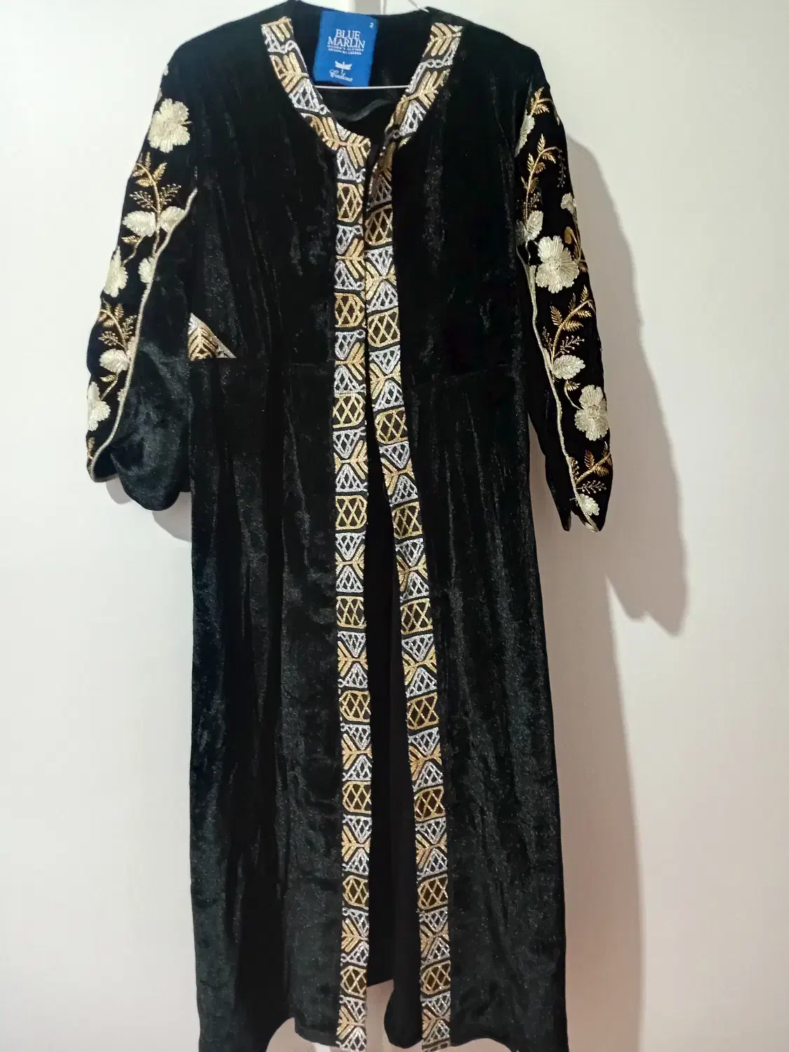 مانتو مخمل|لباس|پاوه, |دیوار