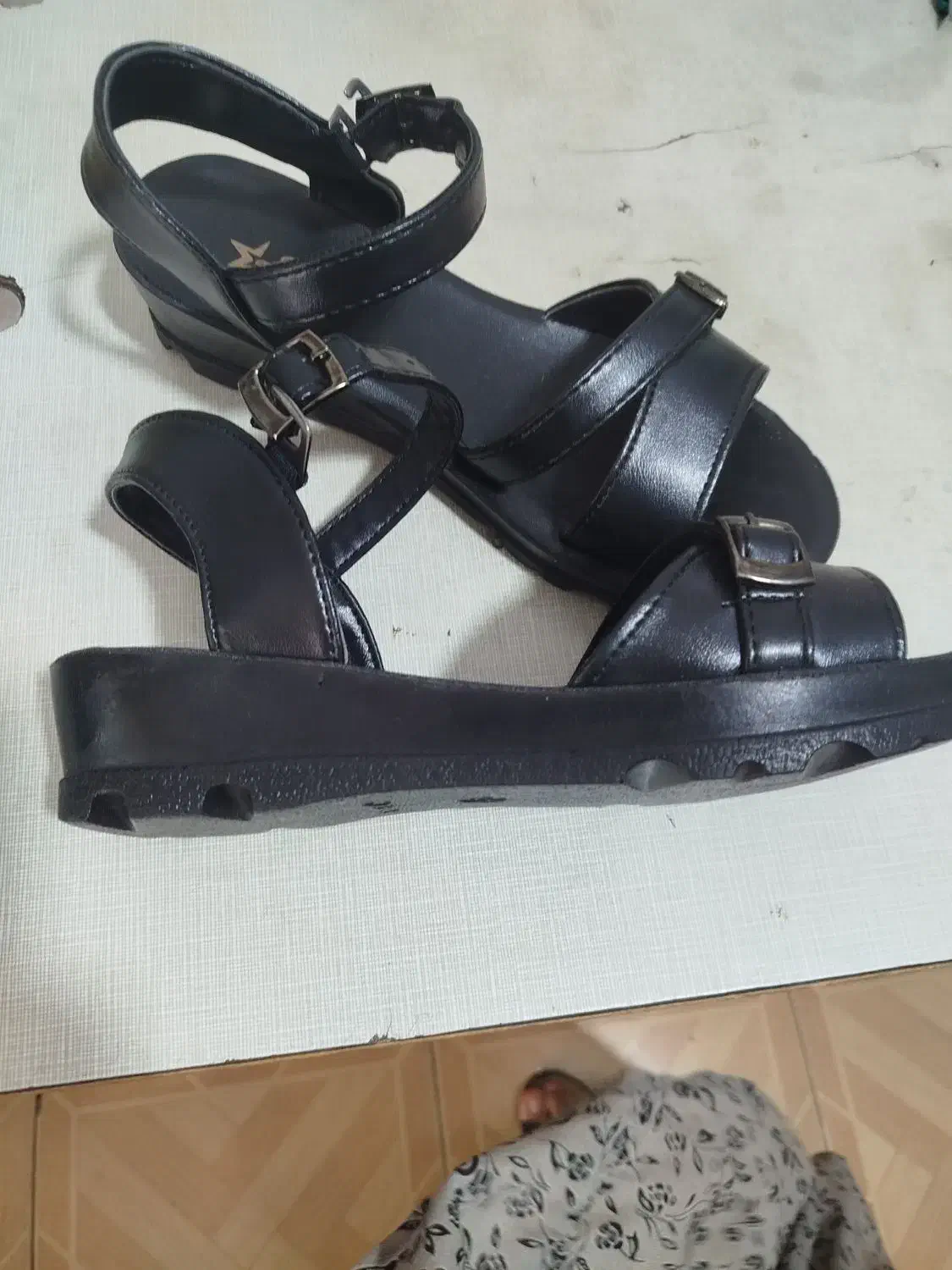 کفش تابستونی کفش تابستونی وکالج سایز40|کیف، کفش، کمربند|نسیمشهر, |دیوار