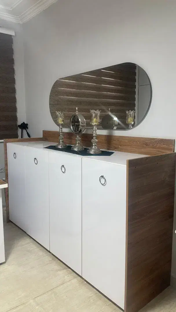 ست ادرای در حد نو،میز پذیزش،میز کنفراس،میز اداری|دفتر کار|شیراز, قدوسی شرقی|دیوار