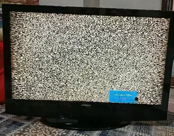 تلویزیون ال سی  دی   ۵۰ اینچ  برند صنام|تلویزیون و پروژکتور|شاهین‌شهر, خانه کارگر|دیوار