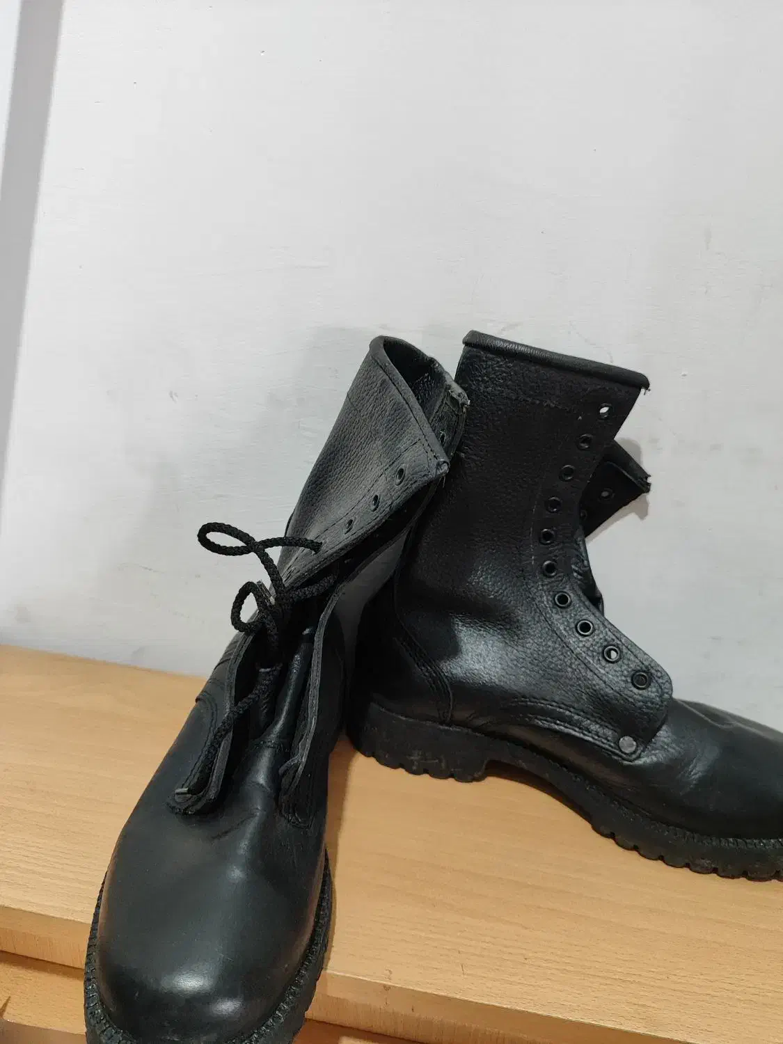 پوتین سربازی|کیف، کفش، کمربند|ارومیه, |دیوار