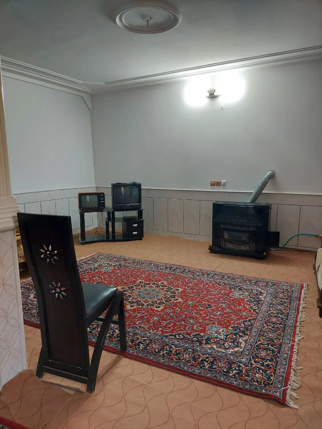 سوئیت جهت اجاره روزانه|اجارهٔ کوتاهمدت آپارتمان و سوئیت|کاشان, کارگر|دیوار