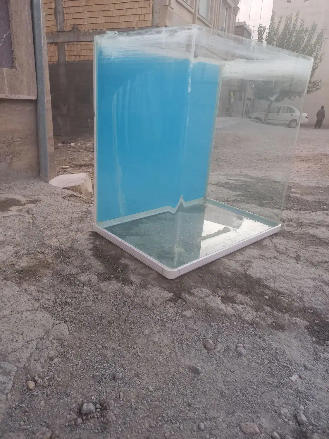 آکواریوم شیشه خم بزرگ و جا دار|ماهی|کرمانشاه, |دیوار