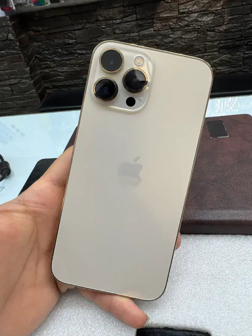 iphone 13 pro max 256 zaa|موبایل|اصفهان, چرخاب|دیوار