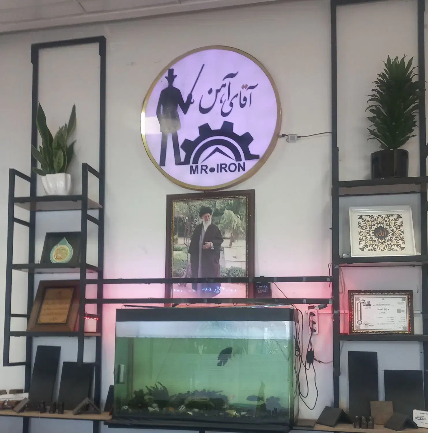 فروش قوطی و آهن آلات زیر قیمت بازار|مصالح و تجهیزات ساختمان|مشهد, نوید|دیوار