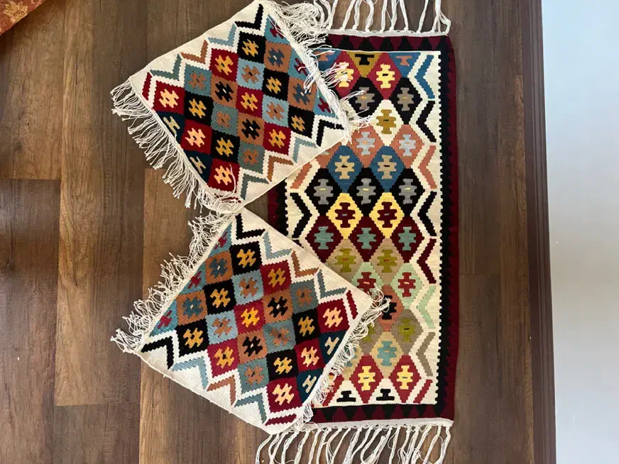 رو میزی گلیمی دست باف|گلیم، جاجیم، گبه|مشهد, زمرد|دیوار