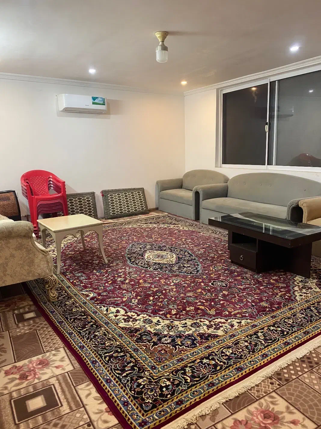 اجاره سوئیت کوتاه مدت و بلندمدت|اجارهٔ کوتاهمدت آپارتمان و سوئیت|گلوگاه بابل (گلیا), |دیوار