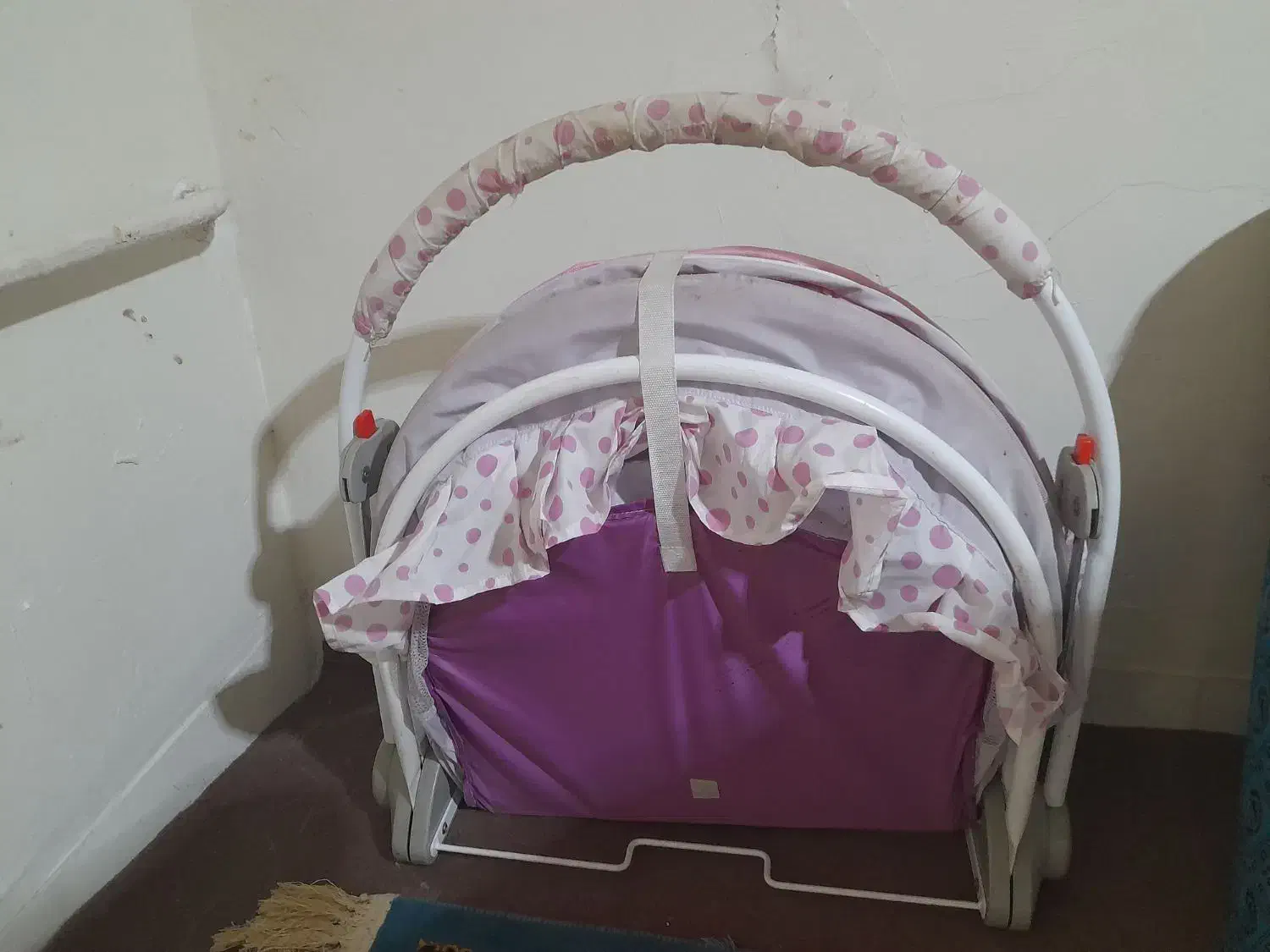 گهواره نوزاد|اسباب و اثاث بچه|ساوه, |دیوار